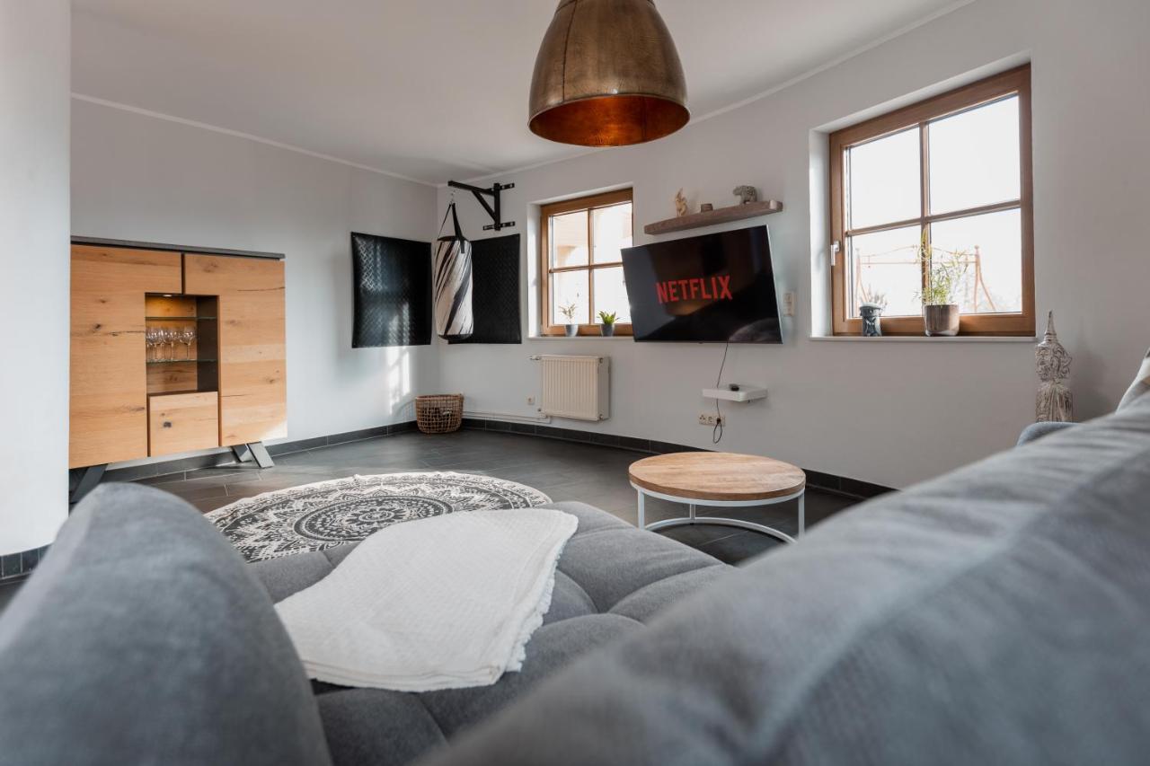 Erholung In Der Natur In Moselnahe, King Size Bett, Netflix, Waschmaschine, Trockner Bengel ภายนอก รูปภาพ